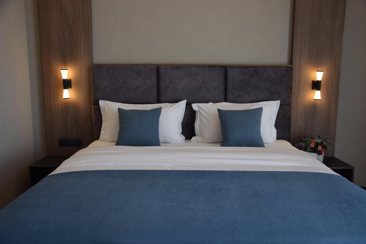 Sara Boutique Hotel Bişkek Dış mekan fotoğraf