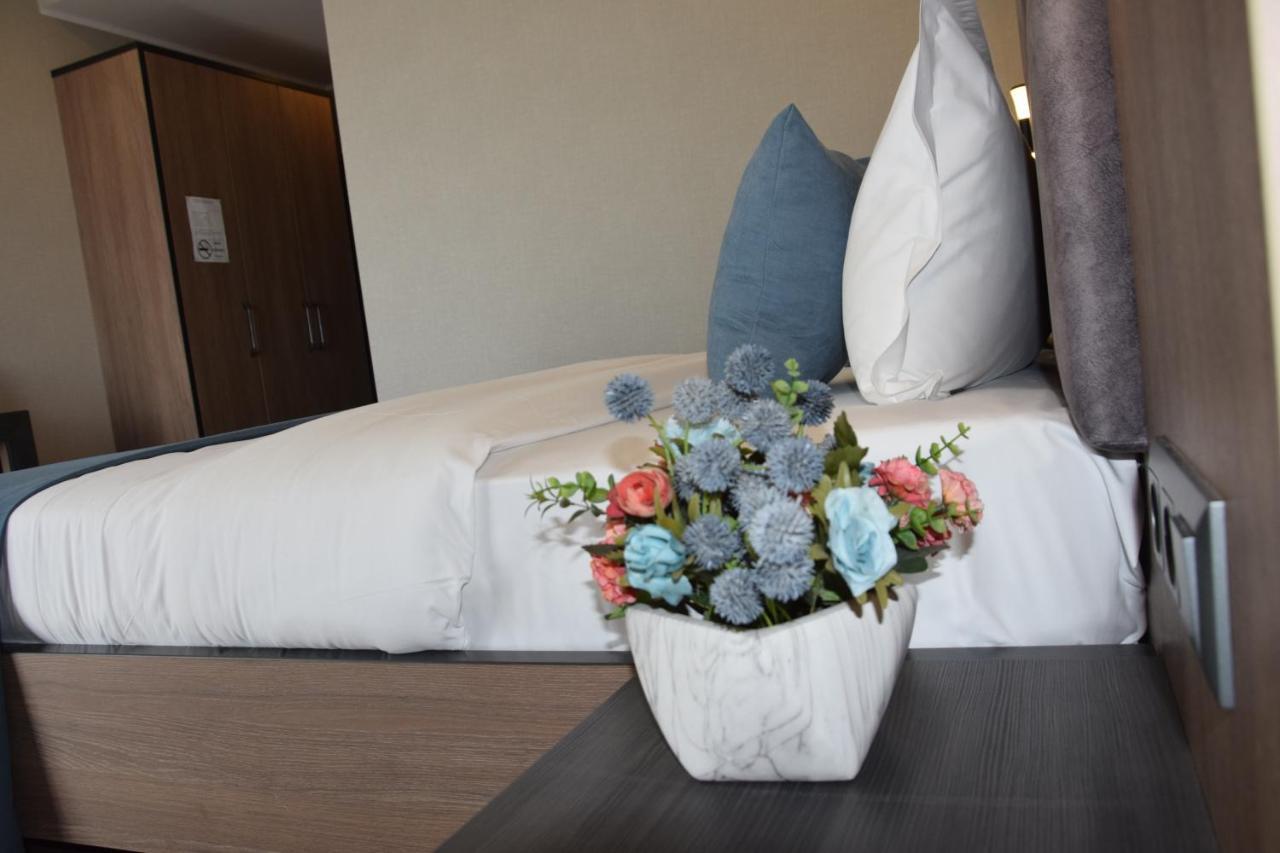 Sara Boutique Hotel Bişkek Dış mekan fotoğraf
