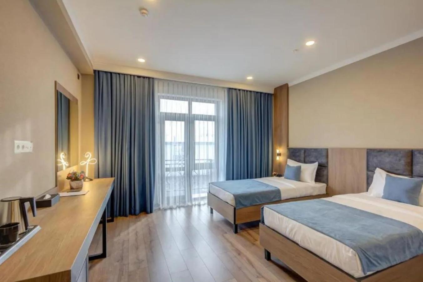 Sara Boutique Hotel Bişkek Dış mekan fotoğraf