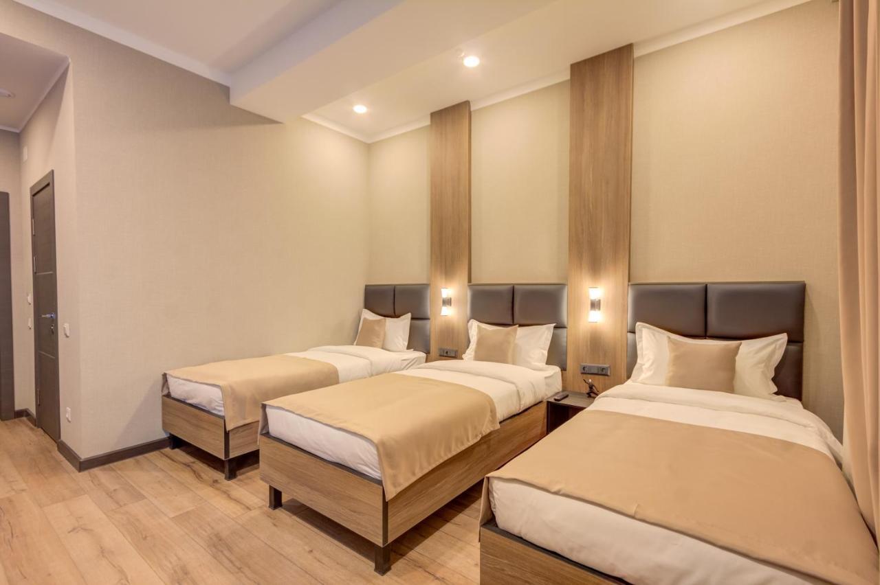 Sara Boutique Hotel Bişkek Dış mekan fotoğraf
